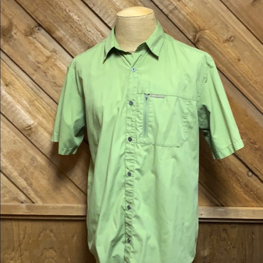 Columbia button down shirt L